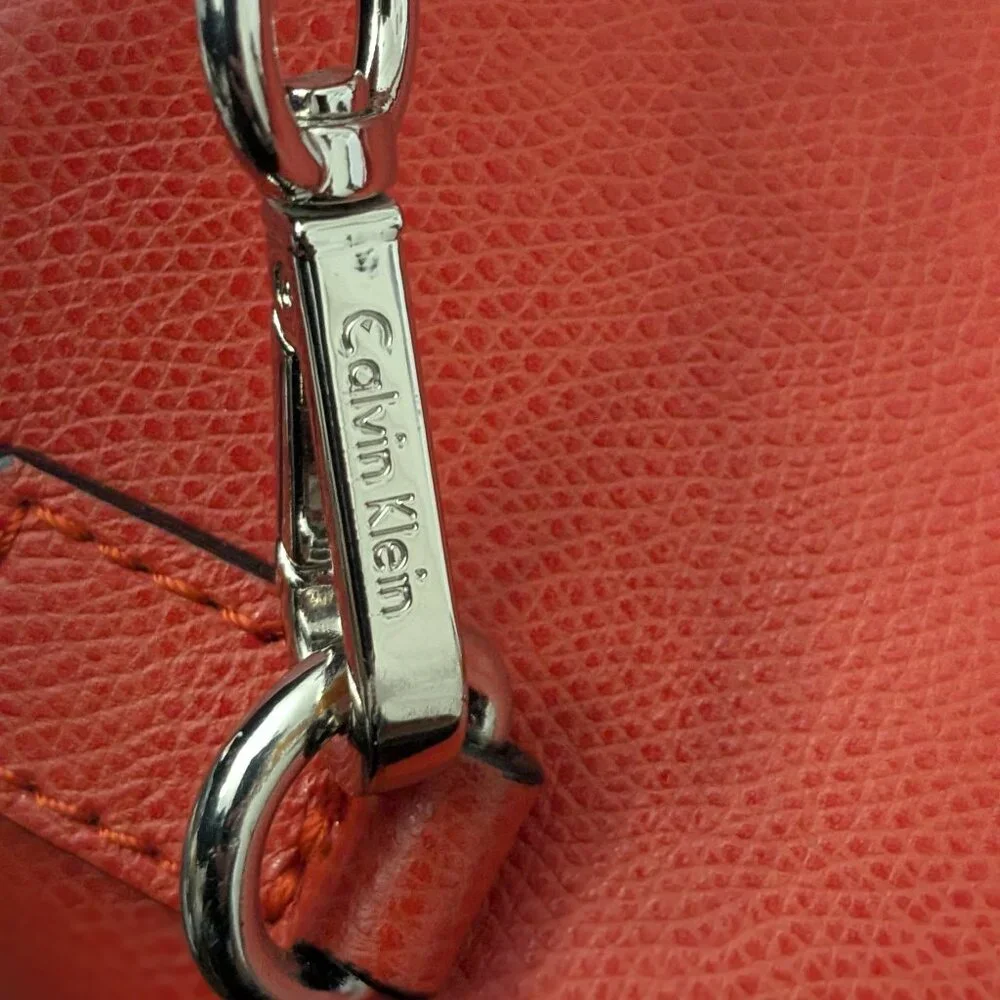CALVIN KLEIN Women's L-REESE CONVERTIBLE BACKPACK PURSE Real Leather Red
